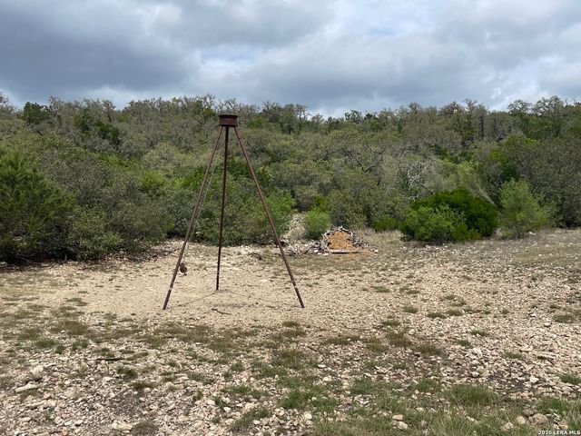 000 Private Road 2410, Hondo, TX 78861
