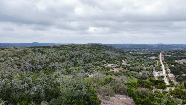 000 Private Road 2410, Hondo, TX 78861