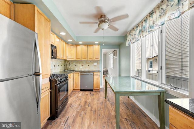 218 N SYLVANIA AVE, Jenkintown, PA 19046