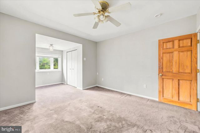 218 N SYLVANIA AVE, Jenkintown, PA 19046