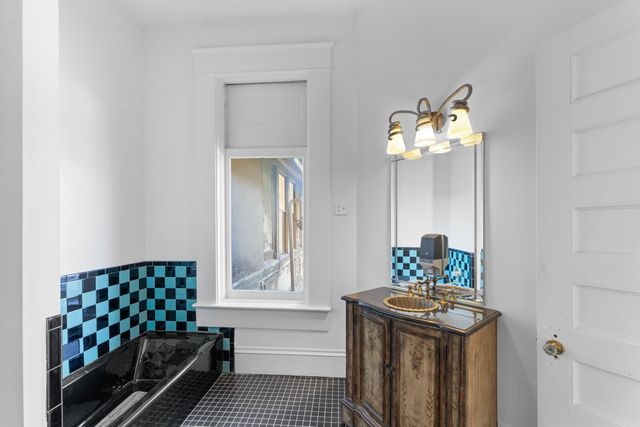 1397 CENTRAL AVE, Memphis, TN 38104