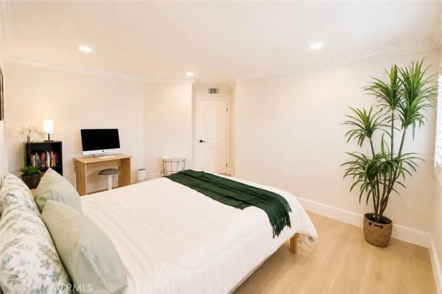 9341 Power, Huntington Beach, CA 92646
