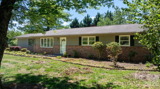 1328 Amherst Road, Morganton, NC 28655