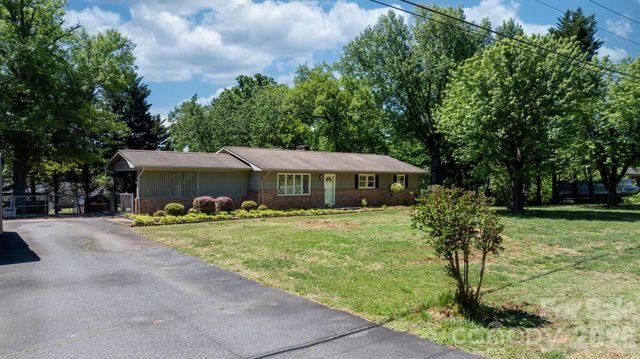 1328 Amherst Road, Morganton, NC 28655