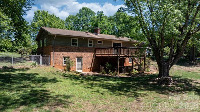 1328 Amherst Road, Morganton, NC 28655