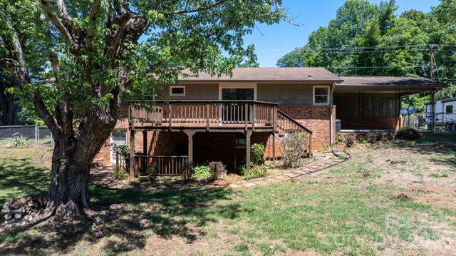 1328 Amherst Road, Morganton, NC 28655