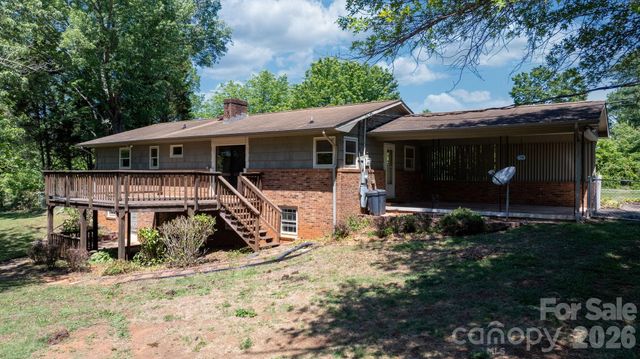 1328 Amherst Road, Morganton, NC 28655