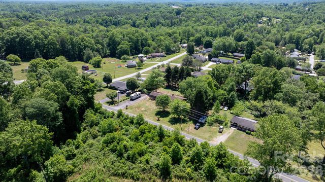 1328 Amherst Road, Morganton, NC 28655