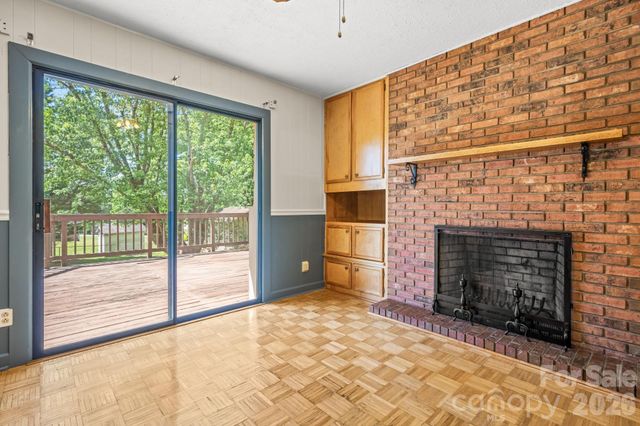 1328 Amherst Road, Morganton, NC 28655