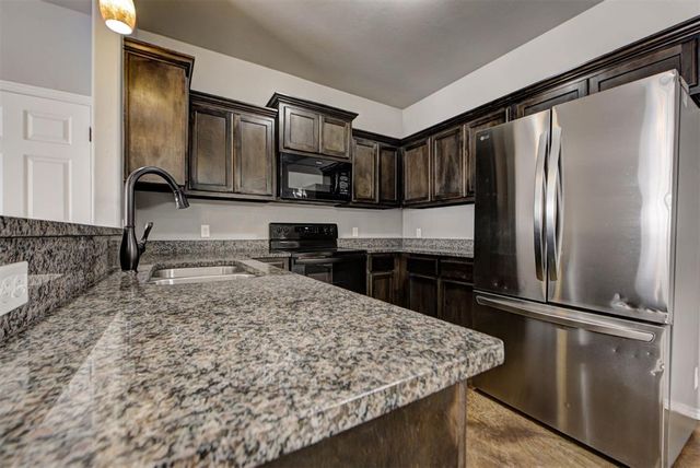 1852 Cypress Lane, El Reno, OK 73036