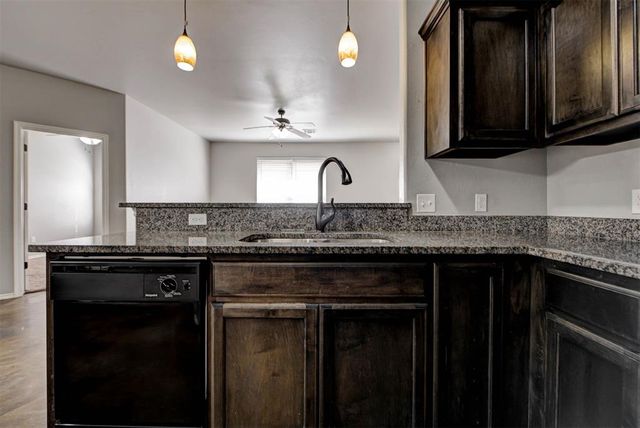 1852 Cypress Lane, El Reno, OK 73036