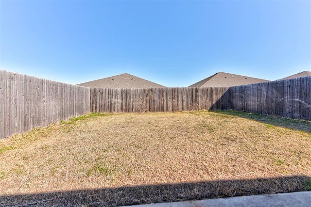 1852 Cypress Lane, El Reno, OK 73036