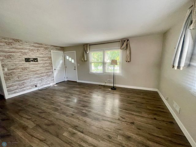 1509 14th Street S, Fargo, ND 58103