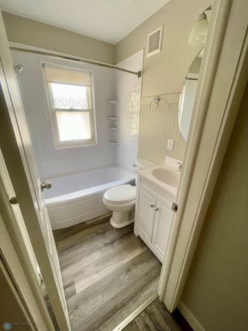 1509 14th Street S, Fargo, ND 58103