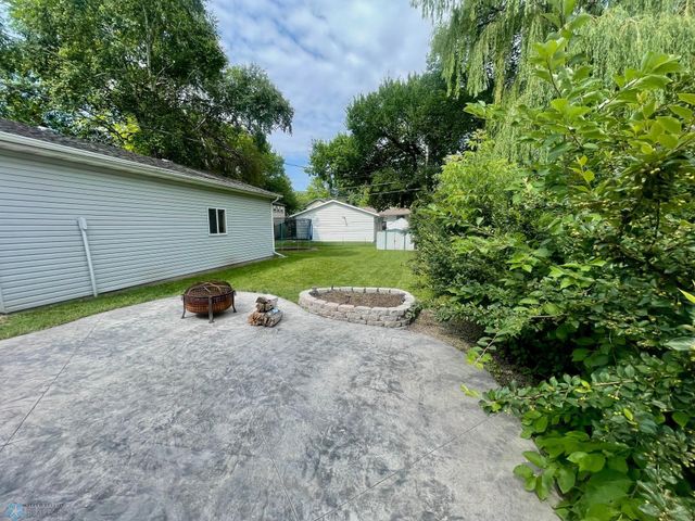 1509 14th Street S, Fargo, ND 58103