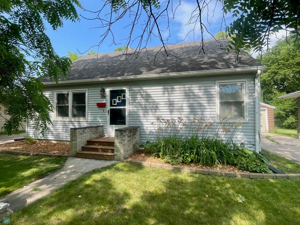 1509 14th Street S, Fargo, ND 58103