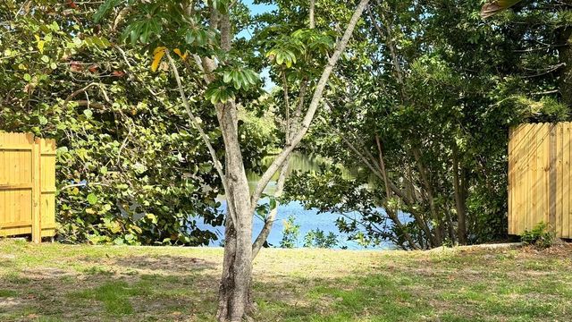 2008 NW 10th Avenue, Fort Lauderdale, FL 33311