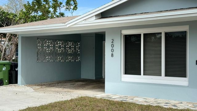 2008 NW 10th Avenue, Fort Lauderdale, FL 33311