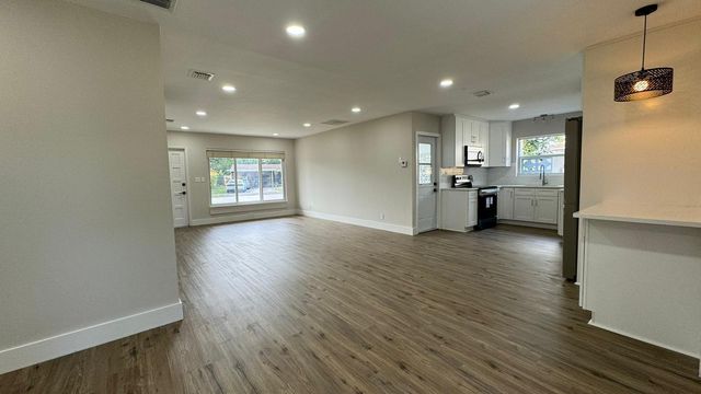 2008 NW 10th Avenue, Fort Lauderdale, FL 33311
