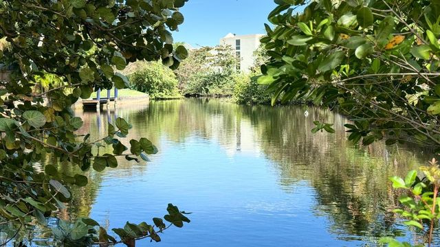 2008 NW 10th Avenue, Fort Lauderdale, FL 33311