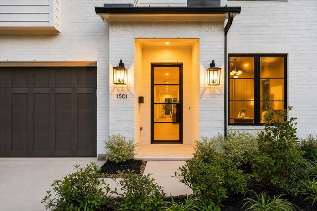 1501 Bonnie Brae Street, Houston, TX 77006
