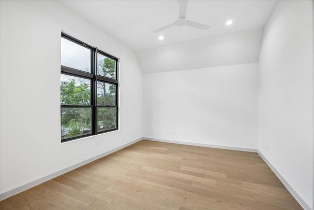 1501 Bonnie Brae Street, Houston, TX 77006