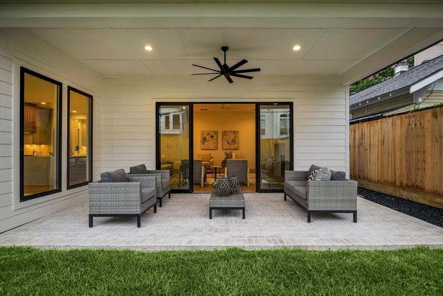 1501 Bonnie Brae Street, Houston, TX 77006