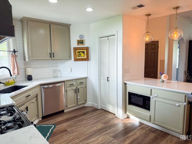 5003 Nez Perce Way, Bakersfield, CA 93312