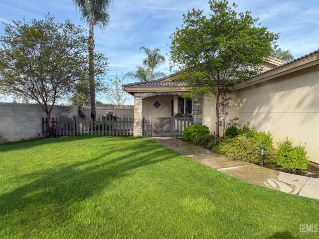 5003 Nez Perce Way, Bakersfield, CA 93312