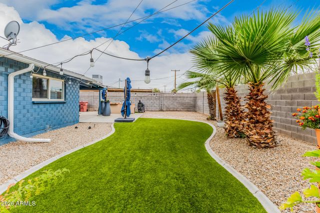 8336 E Montecito Avenue, Scottsdale, AZ 85251