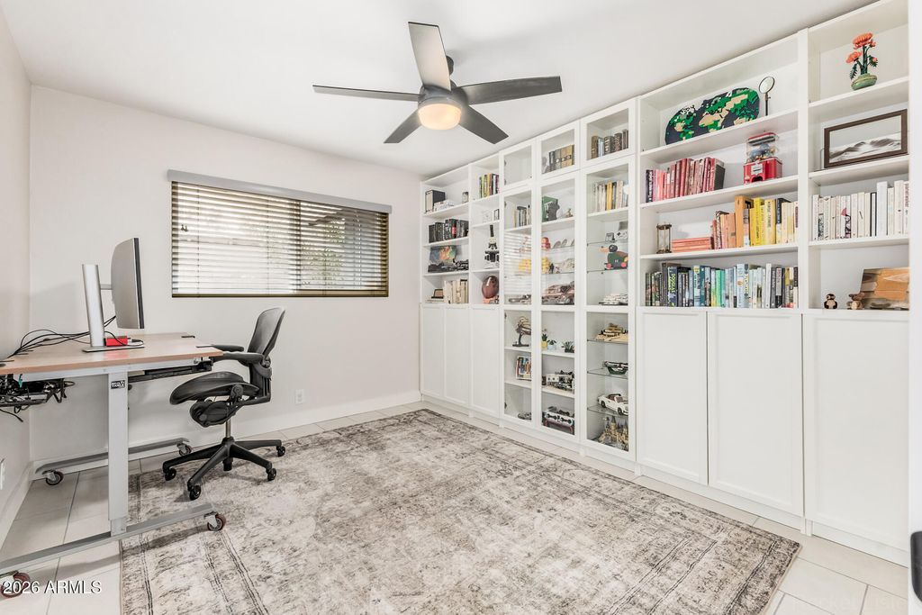 Image 19 of property listing at 8336 E Montecito Avenue, Scottsdale, AZ 85251