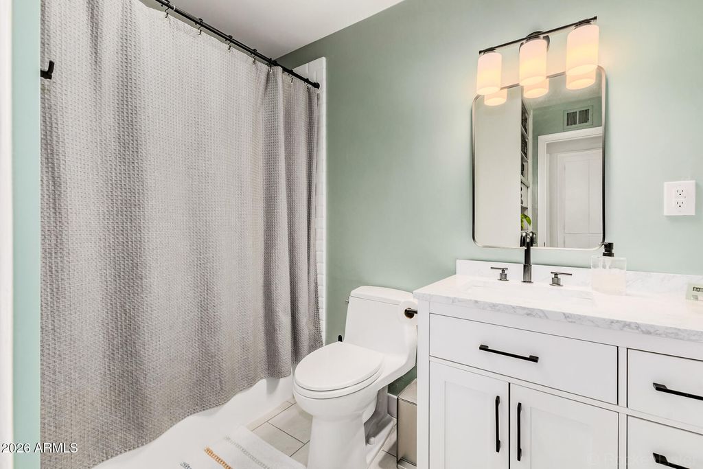 Image 21 of property listing at 8336 E Montecito Avenue, Scottsdale, AZ 85251