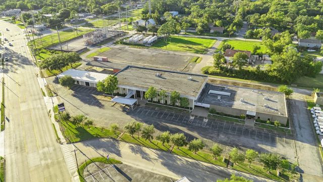 2401 Termini Street, Dickinson, TX 77539