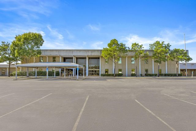2401 Termini Street, Dickinson, TX 77539