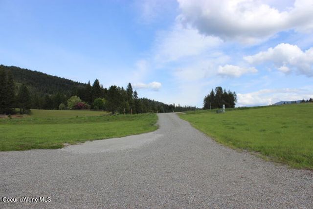 436 Mays Rd, Sagle, ID 83860
