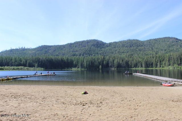 436 Mays Rd, Sagle, ID 83860