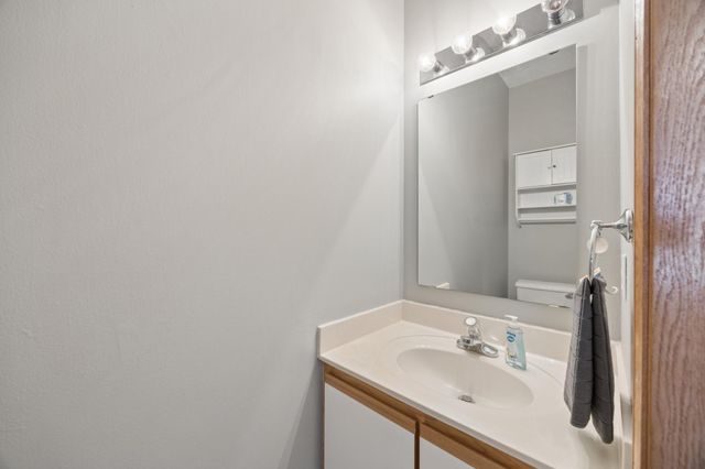 2711 Mallard Drive, Woodbury, MN 55125