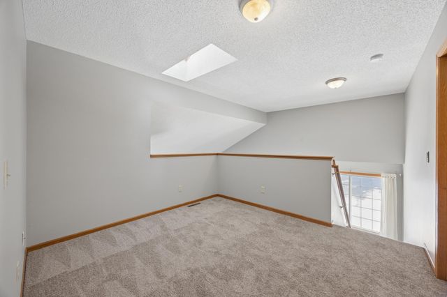 2711 Mallard Drive, Woodbury, MN 55125