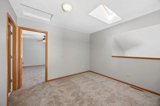 2711 Mallard Drive, Woodbury, MN 55125