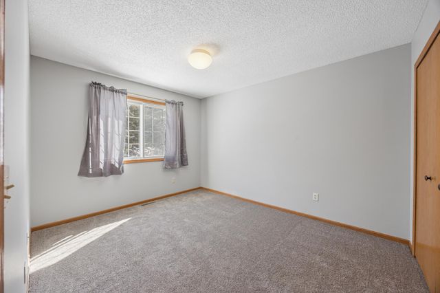 2711 Mallard Drive, Woodbury, MN 55125