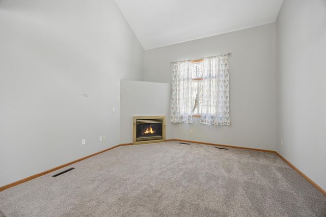 2711 Mallard Drive, Woodbury, MN 55125