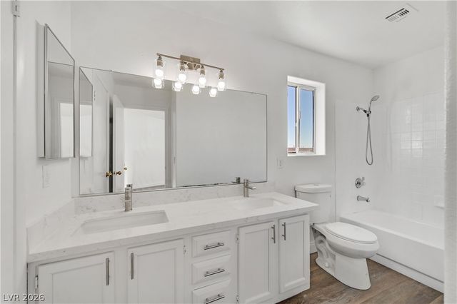 6492 Silent Pine Avenue, Las Vegas, NV 89156