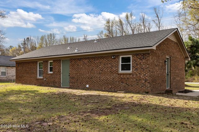 1061 Pactolus HW, Greenville, NC 27834