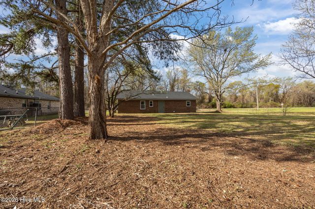 1061 Pactolus HW, Greenville, NC 27834