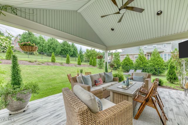 109 Countryside Drive, Johnson City, TN 37604