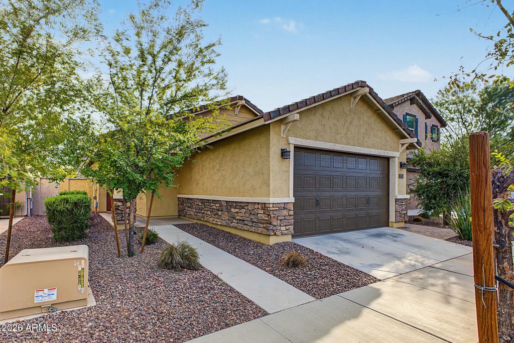 14157 W VOLTAIRE Street, Surprise, AZ 85379 — exterior