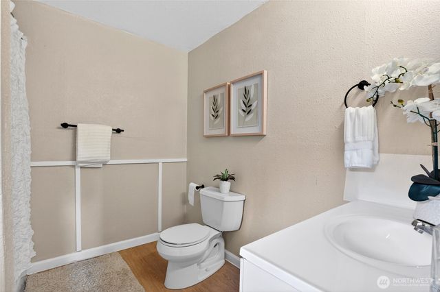 24911 38th Avenue S, Kent, WA 98032