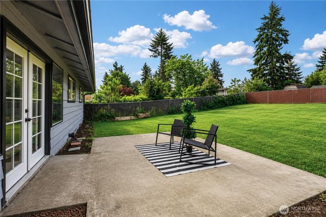 24911 38th Avenue S, Kent, WA 98032