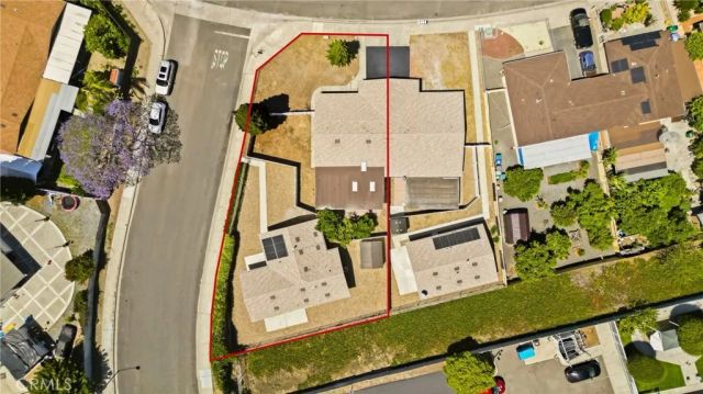 260 Lustrosos Street, Oceanside, CA 92057