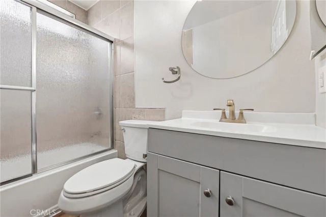260 Lustrosos Street, Oceanside, CA 92057